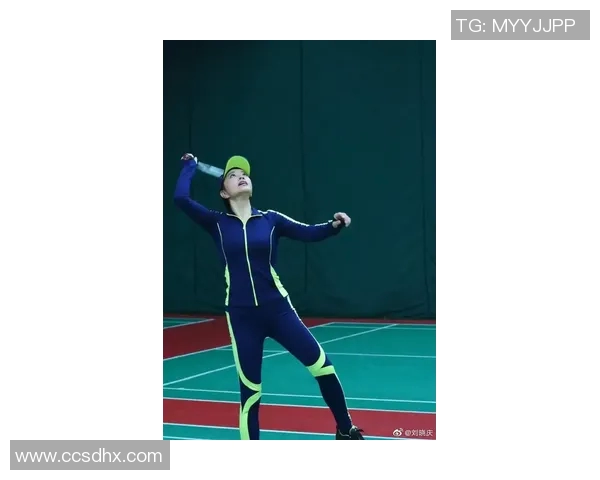 高清足球明星壁画图片欣赏展现球场魅力与运动精神